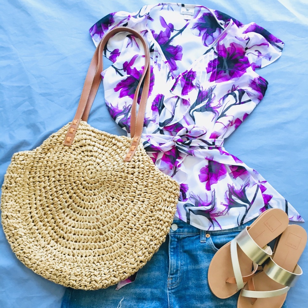 🤑FREE w/ purchase! Floral Button Down Blouse